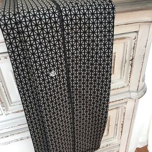 Lululemon boot cut leggings